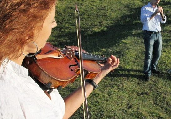 Rosa, giglio e fiore per il Festival Voces