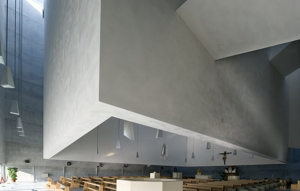 Chiesa, architettura e dialogo:<br>due continenti a confronto <br>tra memoria e modernità