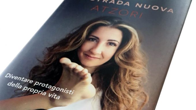 Simona Atzori presenta il suo nuovo libro: «La strada nuova»