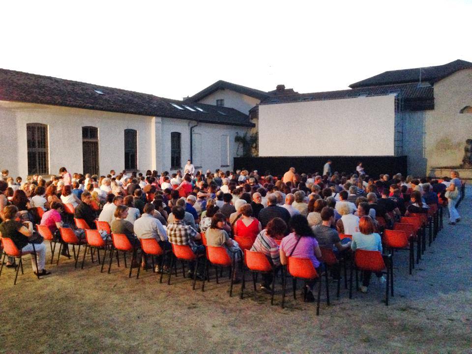 Cesano Maderno: cinema sotto le stelle nel giardino di Palazzo Arese Borromeo