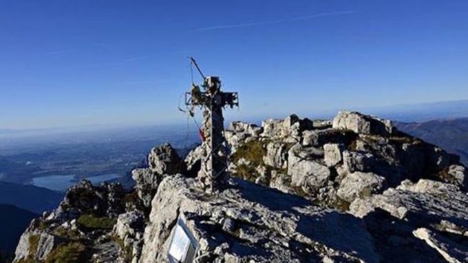 Grignetta: pronta la nuova croce, il 23 la posa in vetta