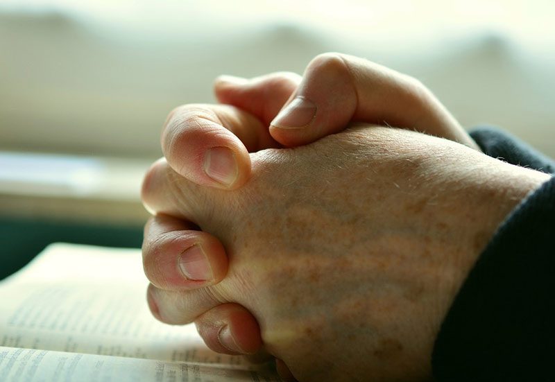 La preghiera, intercessione “materna” al Padre che “com-patisce” – Chiesa di  Milano