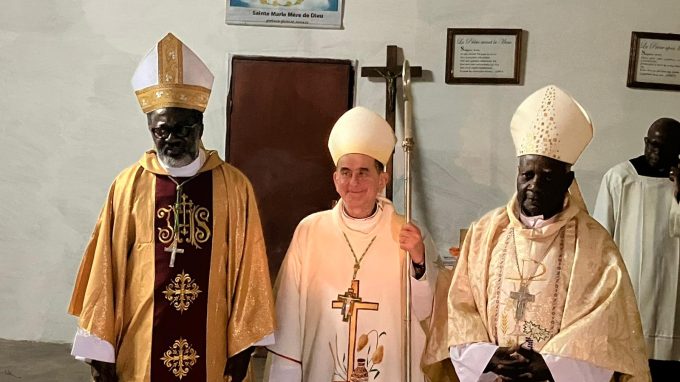 L’Arcivescovo in Camerun, incontri e visite