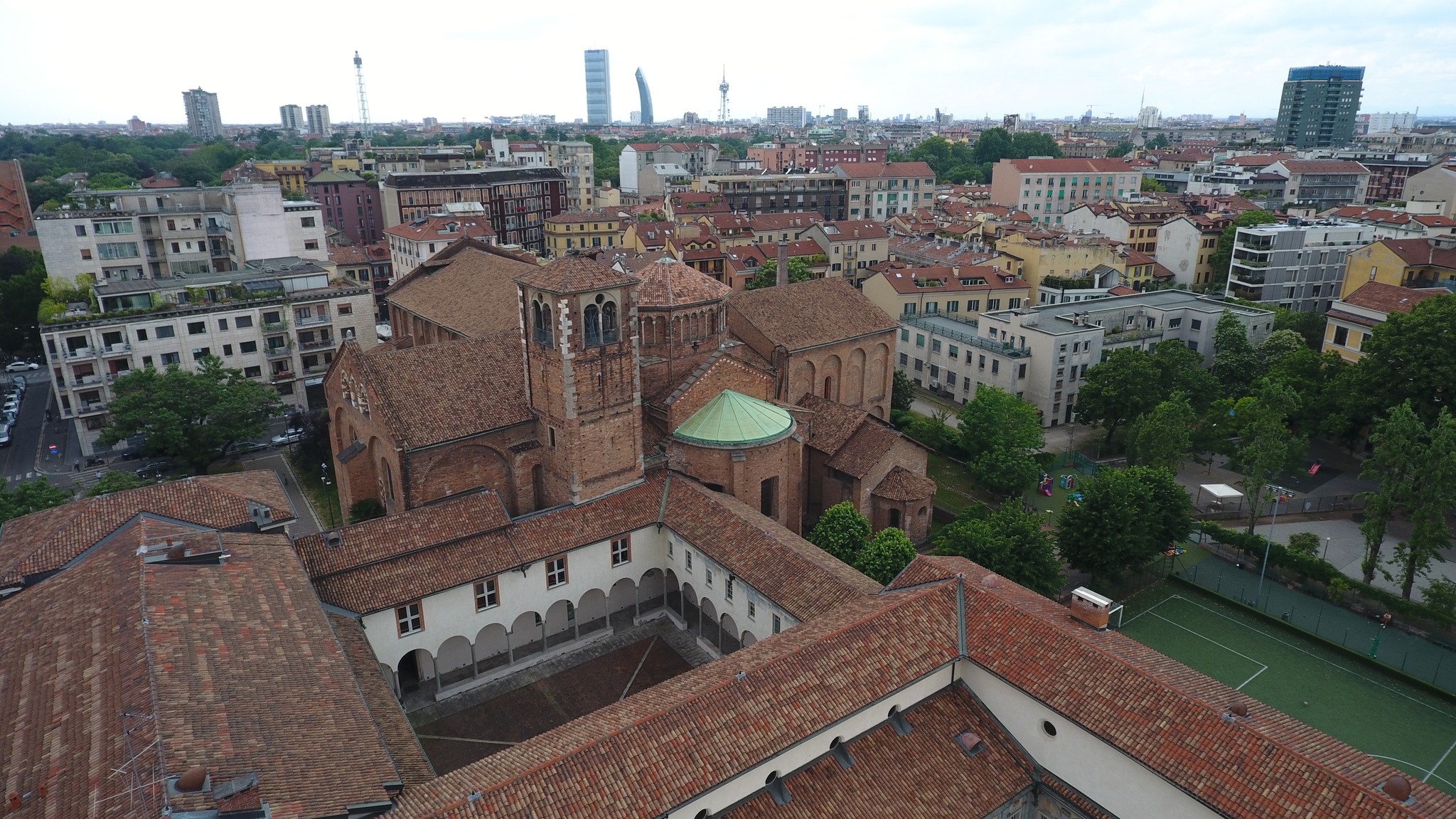 La sinodalità di un nuovo cammino comune tra “Giovani e Vescovi” - Diocesi  di Pavia