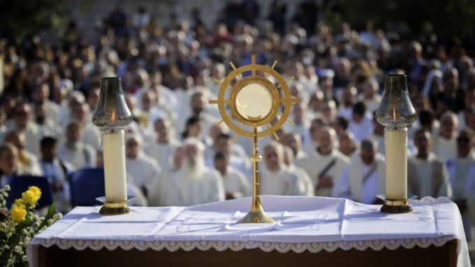 “Together 2023”: a Saronno una veglia di preghiera per prepararsi all'incontro con il Papa