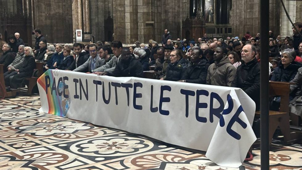 Fedeli riuniti in Duomo durante la Messa per la Pace dell'1 gennaio