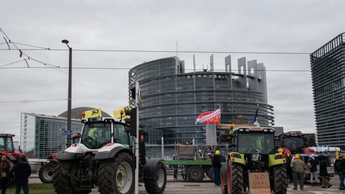 Strasburgo, 6 febbraio 2024: manifestazione degli agricoltori co