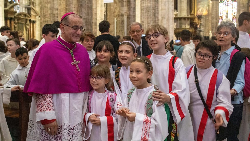 L'incontro diocesano con i chierichetti in Duomo (Foto Agenzia Fotogramma)