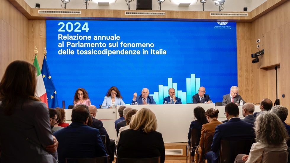 La conferenza stampa della Relazione (Foto dipartimento per le politiche antidroga)