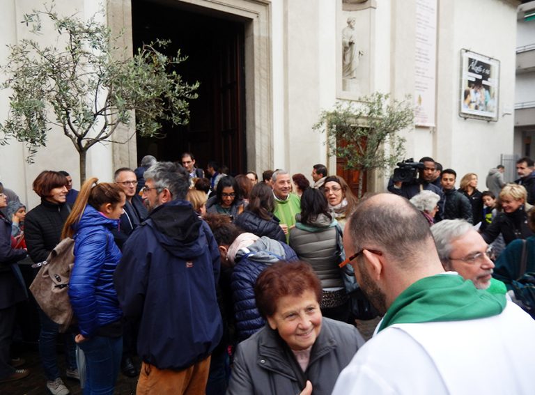 Un momento di festa nella Comunità pastorale Giovanni Paolo II di Milano 