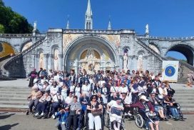 Lourdes: 742 ambrosiani alla Grotta benedetta guidati da mons. Giuseppe Vegezzi