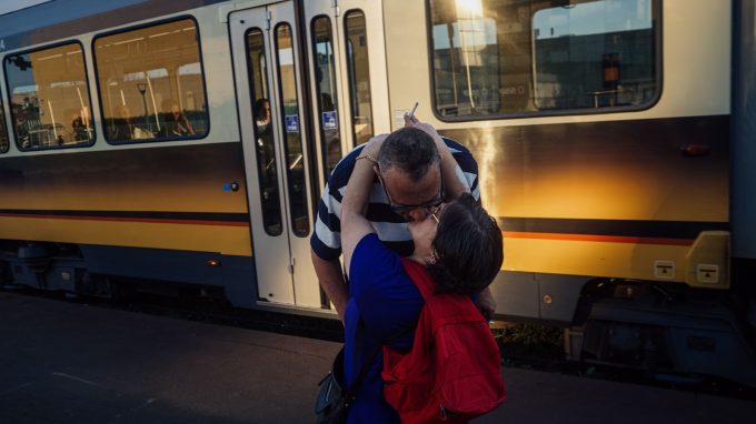 Senza dimora a Milano, una mostra sugli “invisibili”