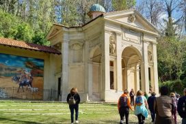 Sacro Monte di Varese: visita guidata con l’artista Elisabeth Euvrard alla mostra «À pied»