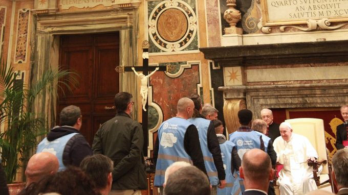 I Custodi del Bello accolti da papa Francesco