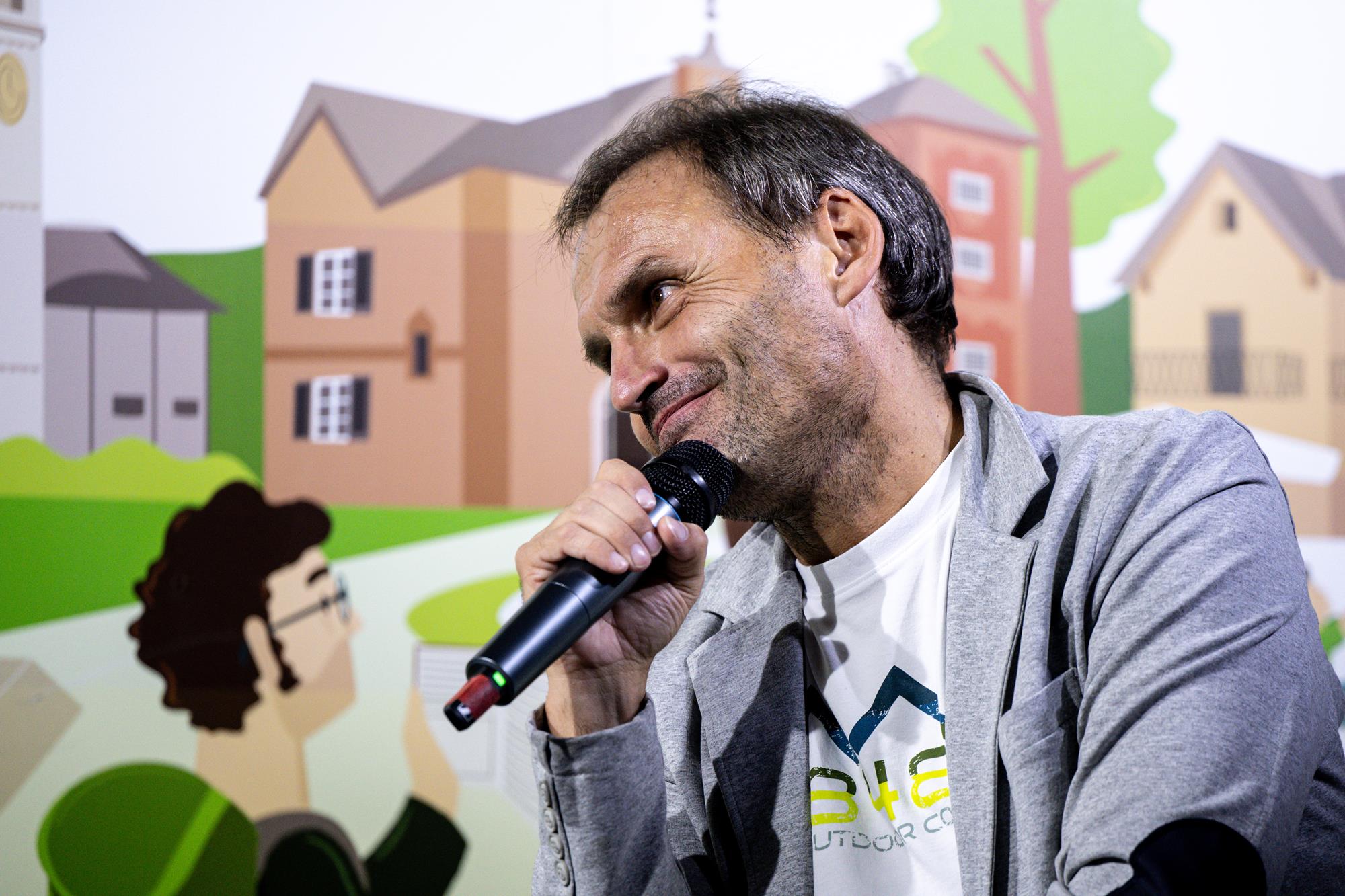 Don Marco Pozza in dialogo con Giacomo Bertò a Desio