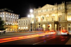 Milano, rosario con flambeaux rossi per i Cristiani perseguitati