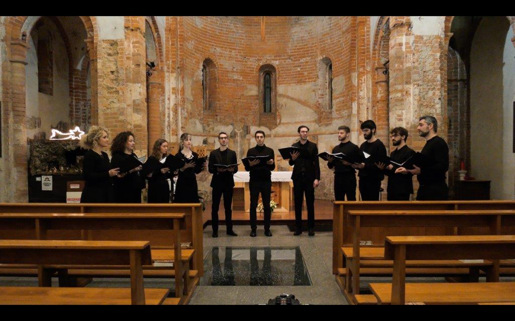 Concerto di canti polifonici di Natale nella suggestiva cornice della “Chiesa Rossa”