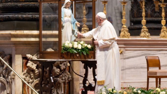 Tre giorni con Maria a Siziano: torna in Lombardia la statua della Vergine della Medaglia Miracolosa