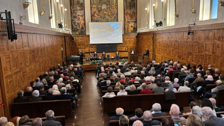 Il Convegno diocesano della Caritas che in Cattolica ha dato il via al programma delle «Cattedre»