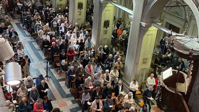 Ogni giorno 8 del mese: “pellegrini di speranza”